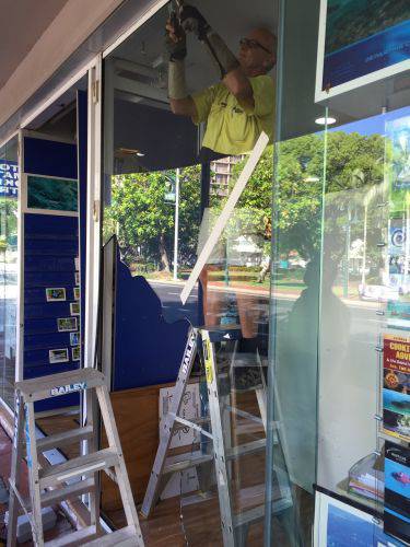 Cairns Glass & Glazing - Suburb Australia 14