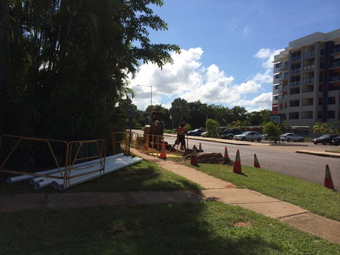 I & J Trenching - Suburb Australia 3