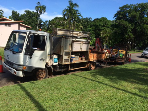 I & J Trenching - Suburb Australia 4