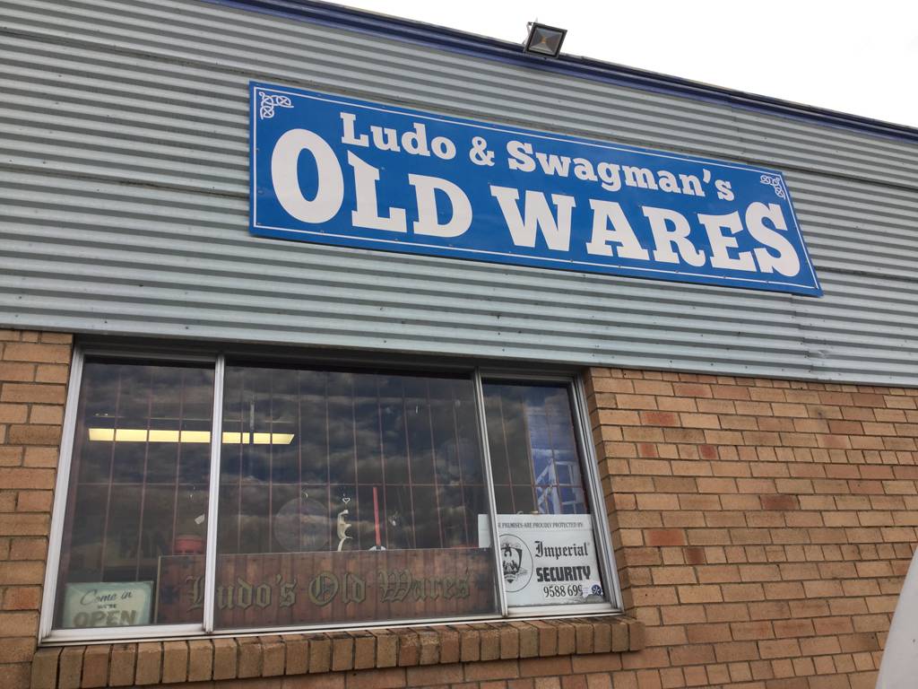 Antique Dealers Ulmarra NSW Suburb Australia