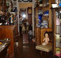 Geordie Lane Antiques  Tea Room - Suburb Australia
