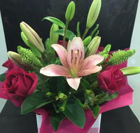Hot Poppyz Florist - Suburb Australia