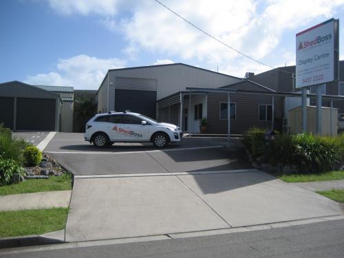 Pool Builders Repairs Caloundra West QLD Suburb Australia