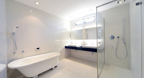 Showertech - Suburb Australia 1