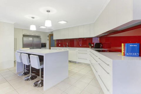 Langson Glass - Suburb Australia 6