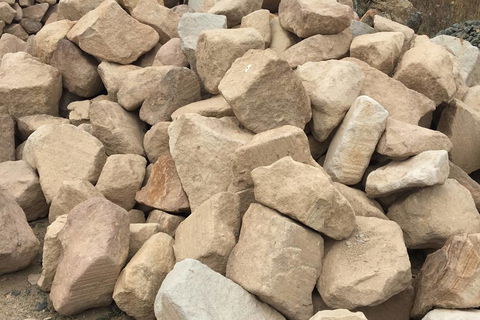 R’ton Mini Loads & Truck Hire - Suburb Australia 1