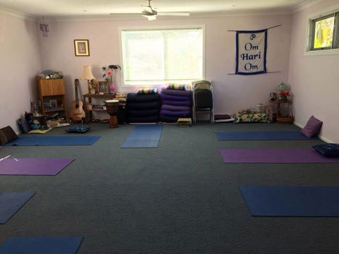 Yoga, Health & Healing - Suburb Australia 0
