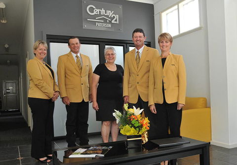 Chris Paterson Stock & Station Agent - Suburb Australia 1