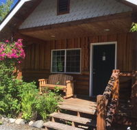 Denali Fireside Cabin Suites