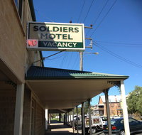 Soldiers Motel - Suburb Australia