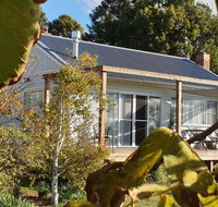 Toms Cottage - Wilgowrah -A Country Escape - Suburb Australia